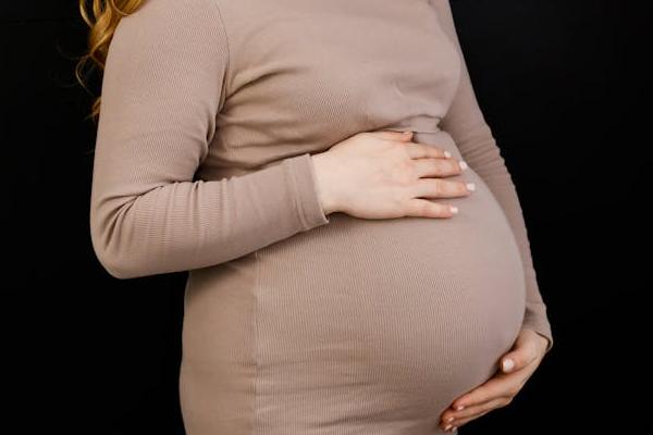 代孕妈妈自主权
